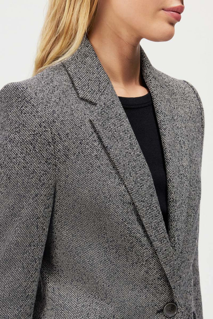 Atlin_2 Beige Black