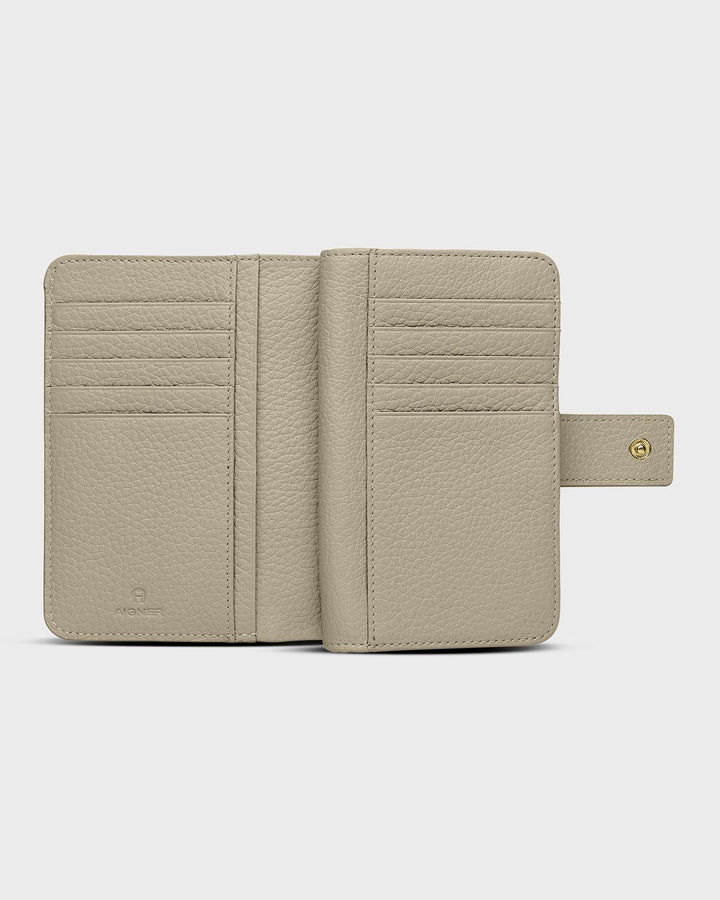 Ivy Alpaca Beige