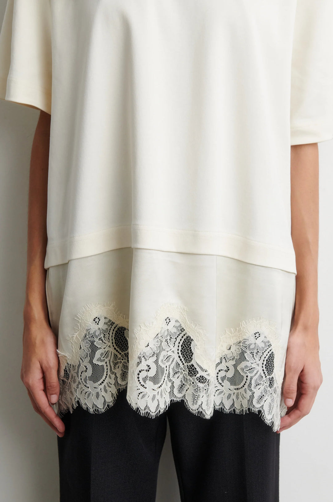 Vaccara Lace Tee Egret