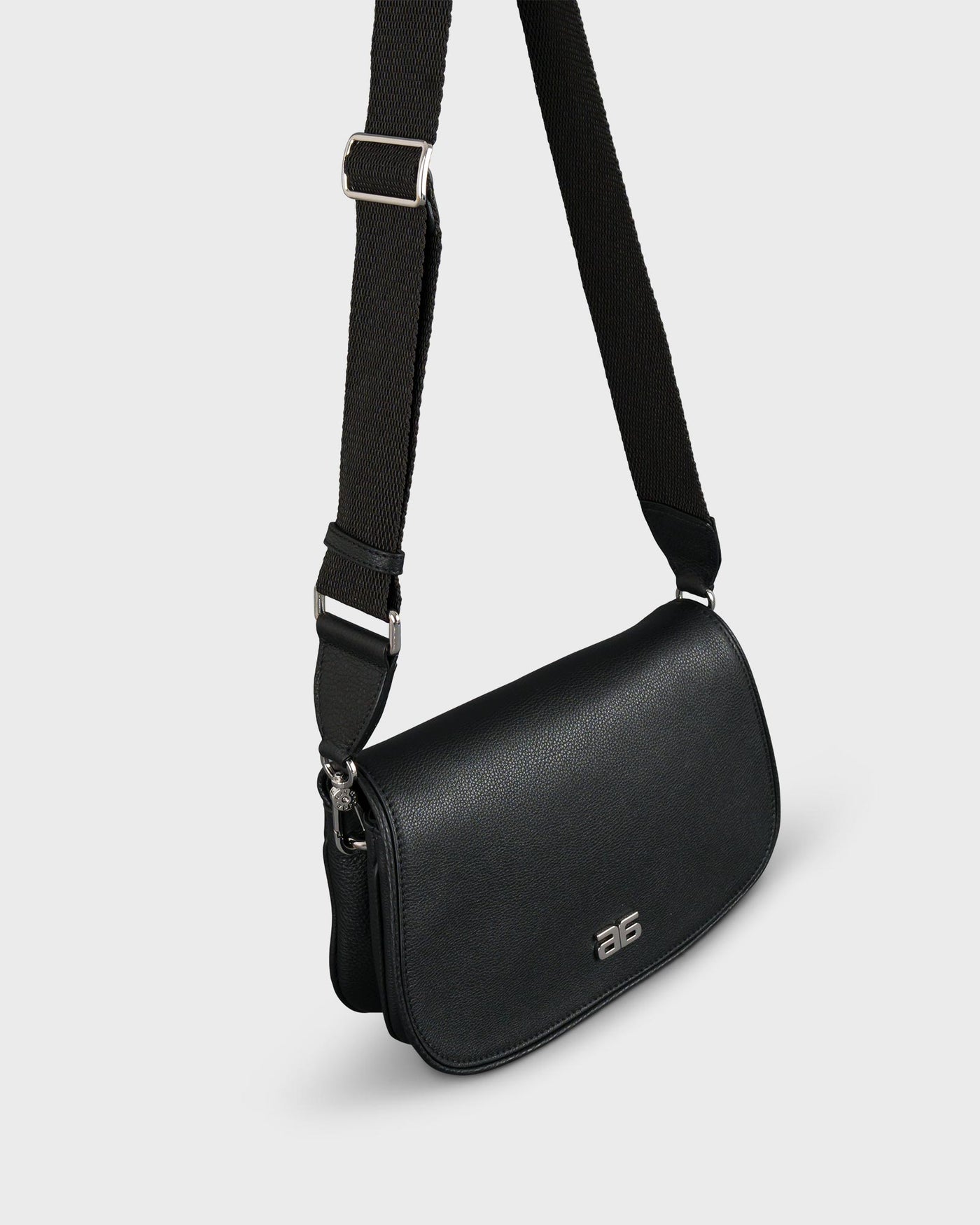 Clara Crossbody Black Silver myMEID