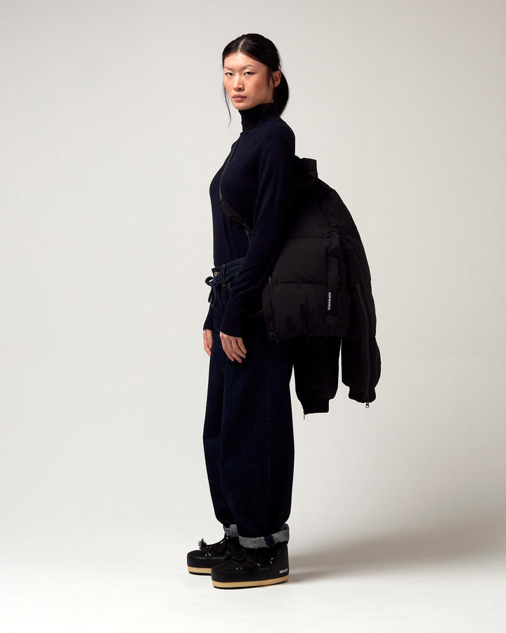 Agasga Deep Black