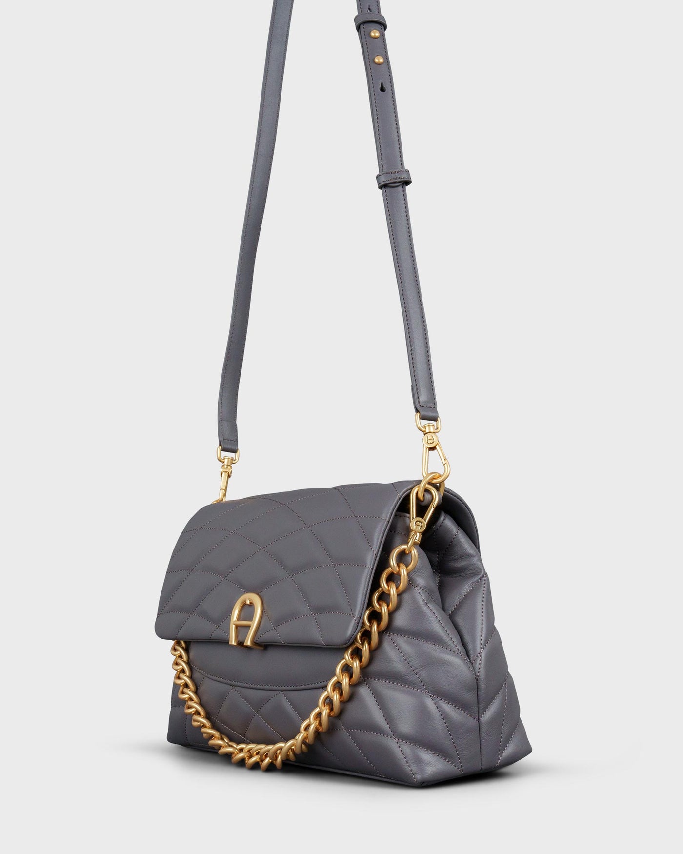 Aigner Handtasche Maggie M Diamond Grey myMEID