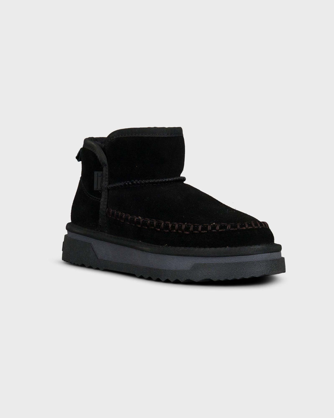 Atlas Basic Black