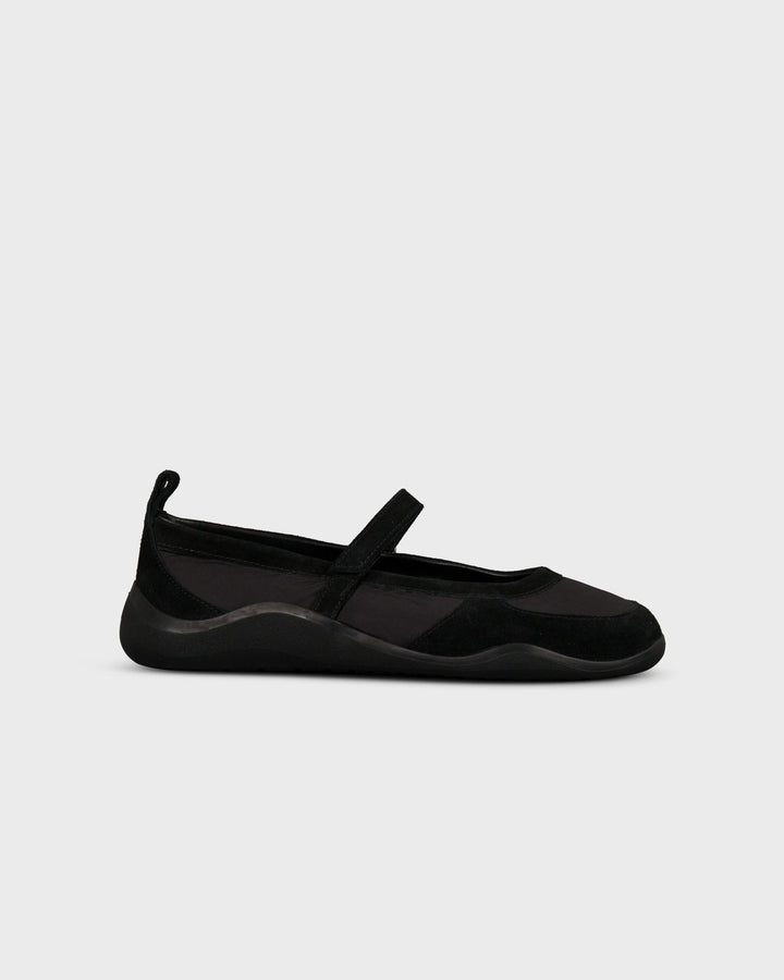 Ballerina Black