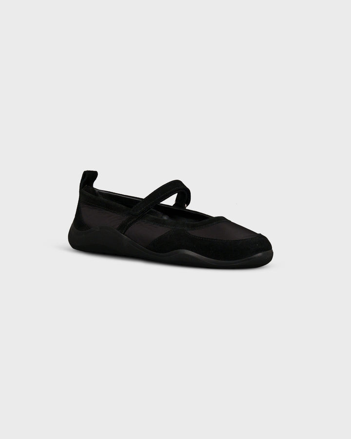 Ballerina Black