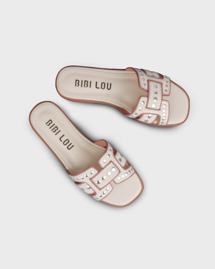 Holly Flat Studs White