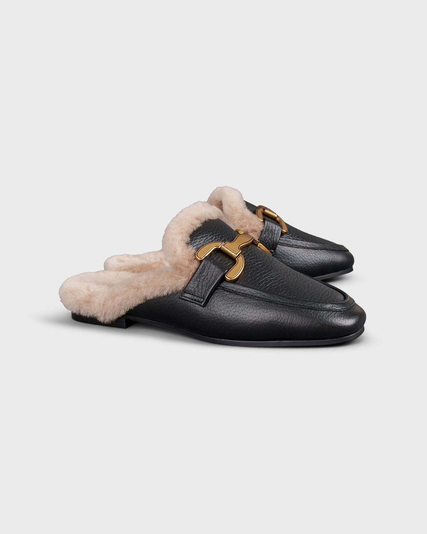 Vela Slipper Black myMEID