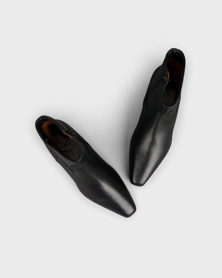 CPH293 Leather Black
