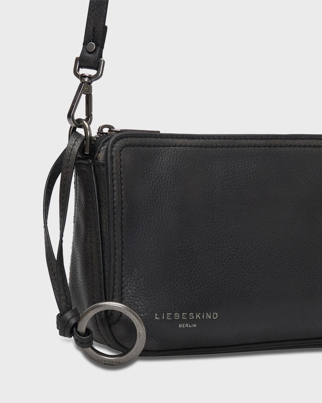 Liebeskind Berlin Handtasche Clarice II Crossbody M Black – Bild 3