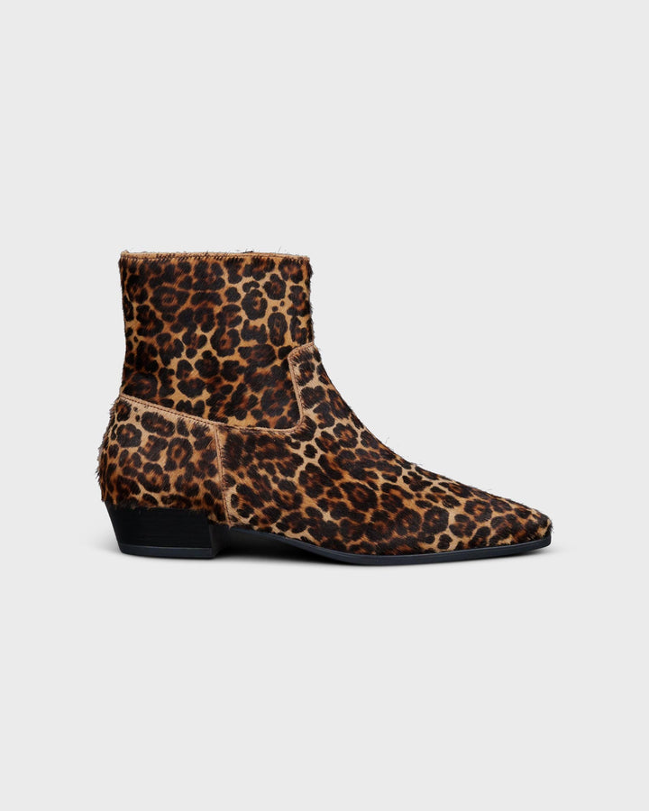 CPH293 Hairy Leather Leo