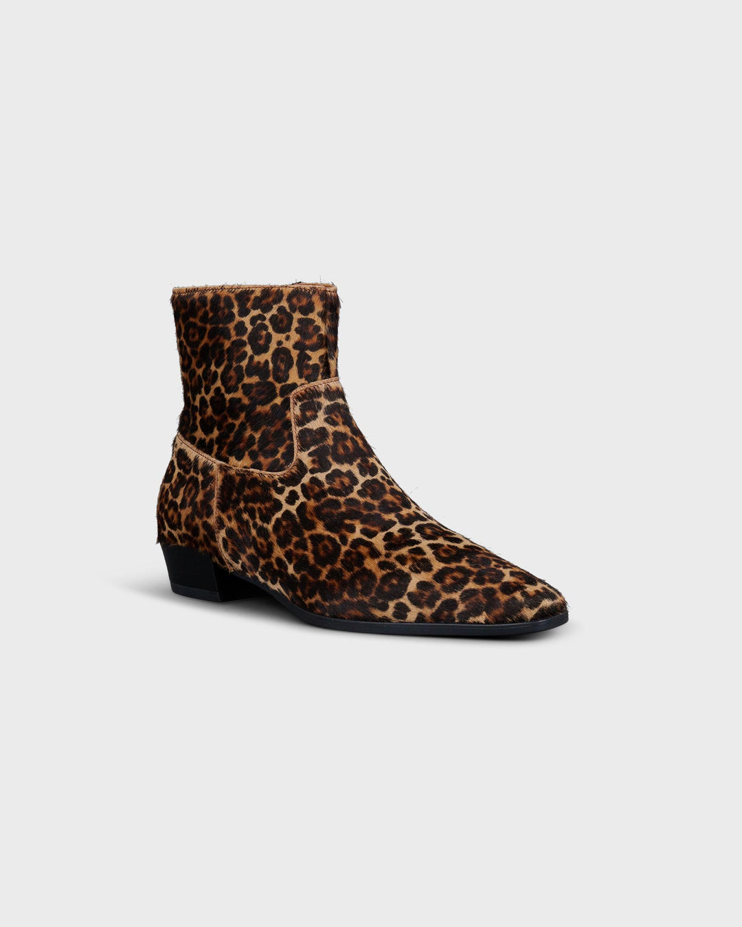 CPH293 Hairy Leather Leo