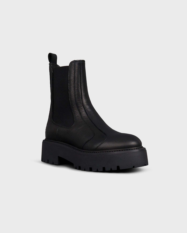 CPH715 Leather Black