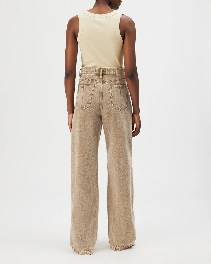 Liable Brown