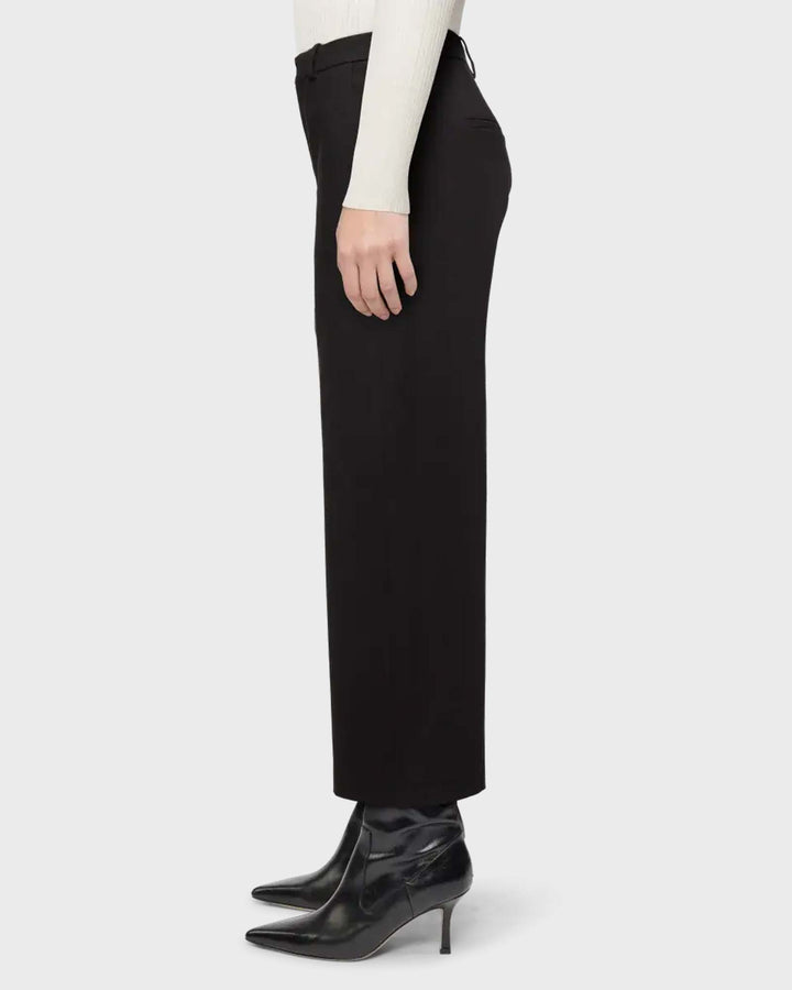 Sought Black