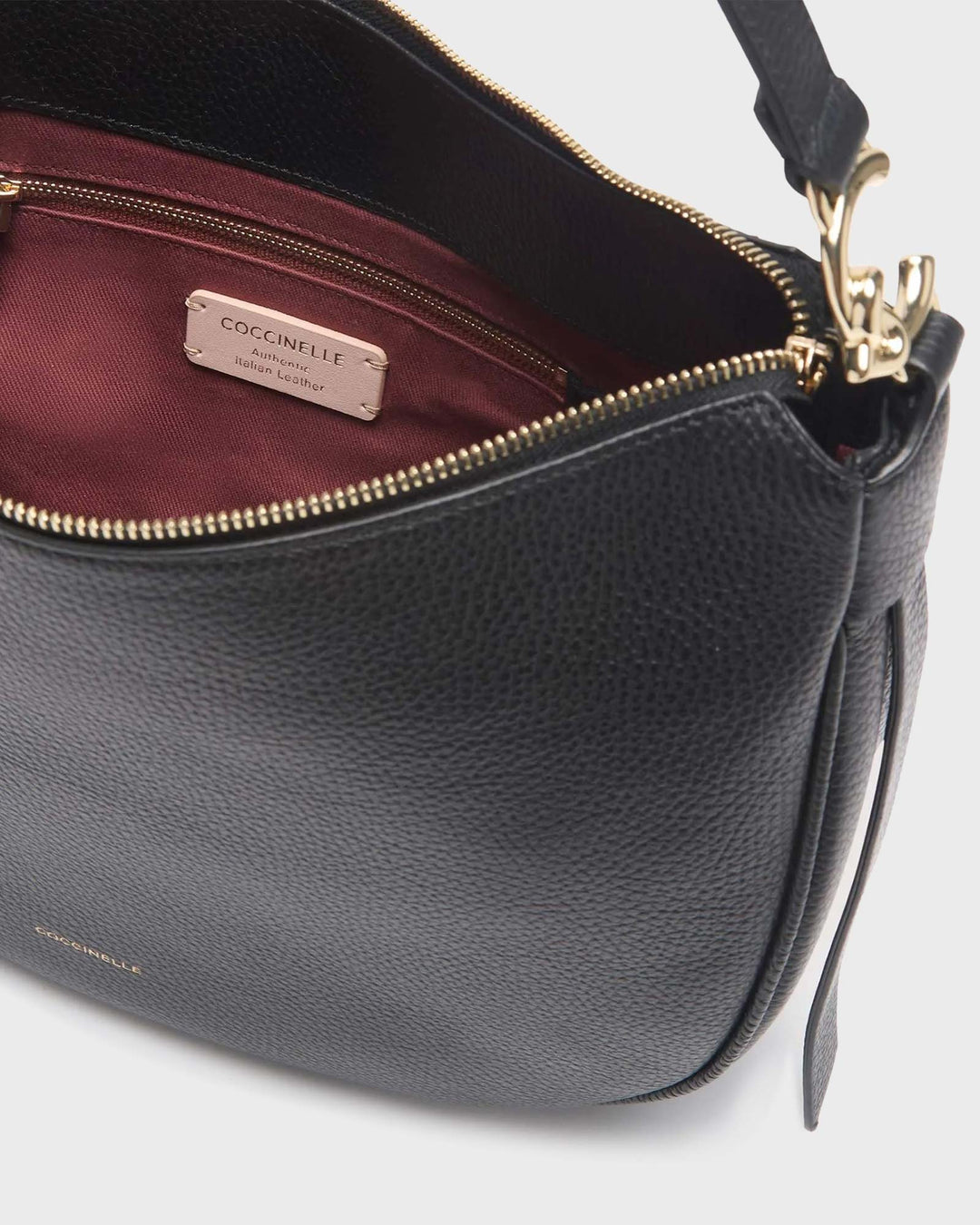 Coccinelle Magie Soft Medium Black