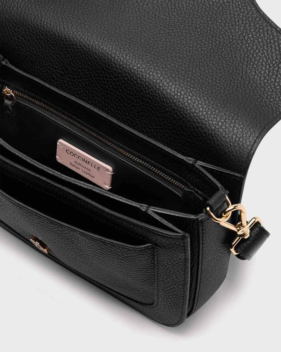 Coccinelle C-Me Black