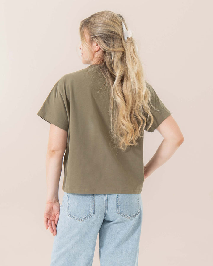 OH APRIL T-Shirt Ella Boxy T-Shirt Olive – Bild 3