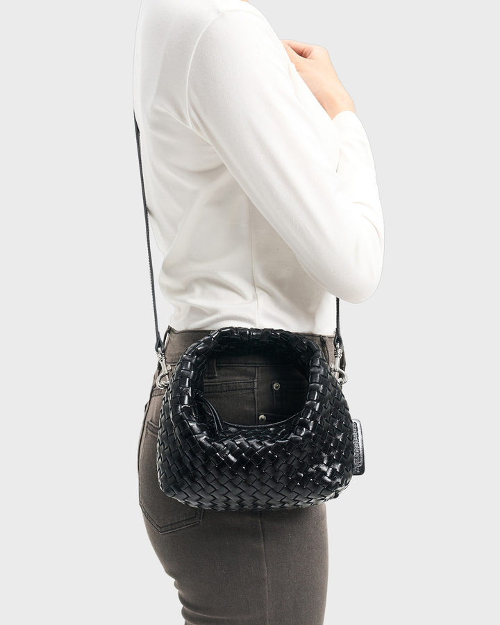 Les Visionnaires Handtasche Greta Micro Weave Glossy Black – Bild 5