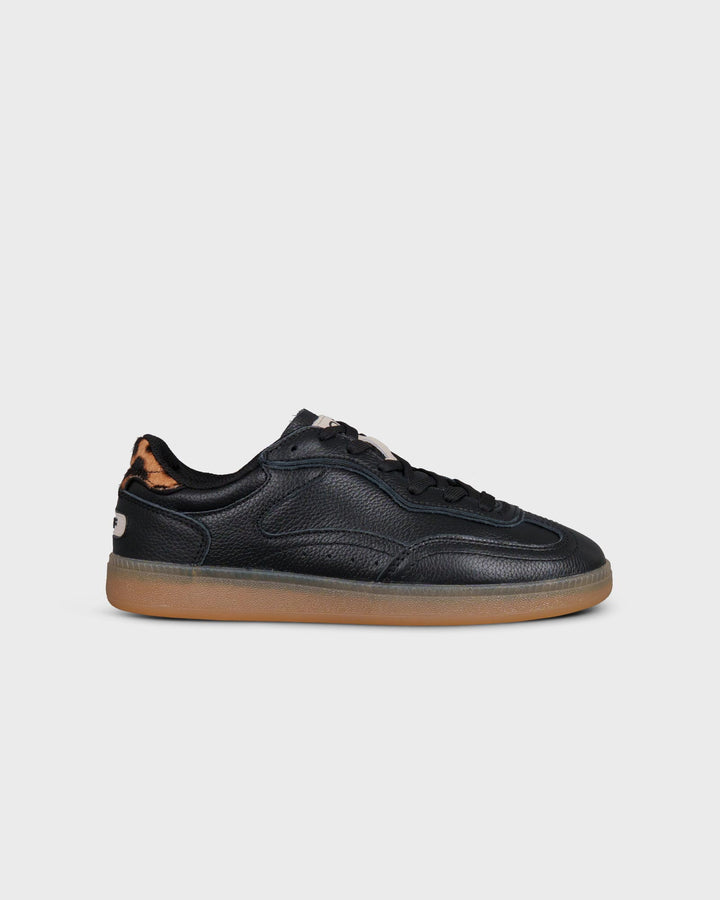 Alley Black