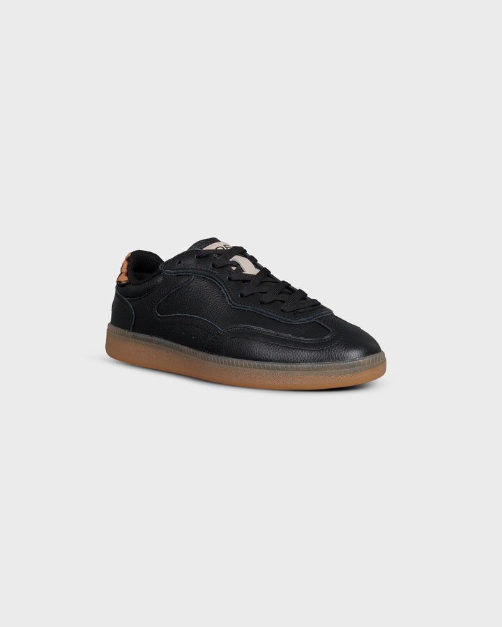 Alley Black