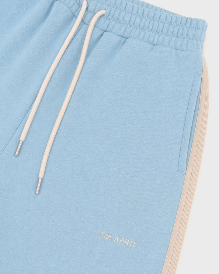 OH APRIL Hose Kael Sweatpants Sky Blue – Bild 3