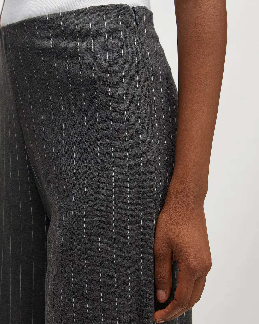 EDITED Hose Kalinda Pants Grey Pinstripe – Bild 4