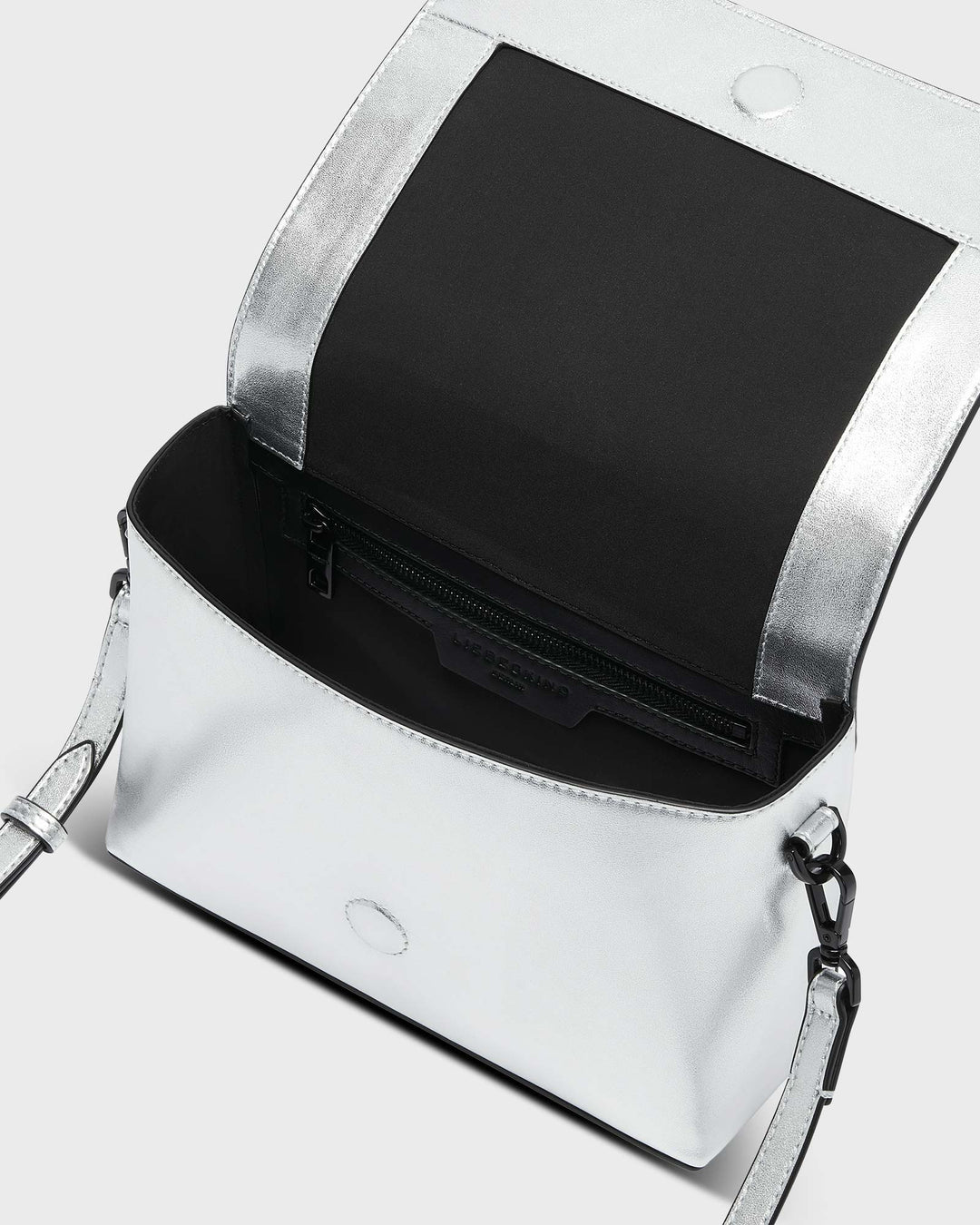 Hilla Crossbody M Silver