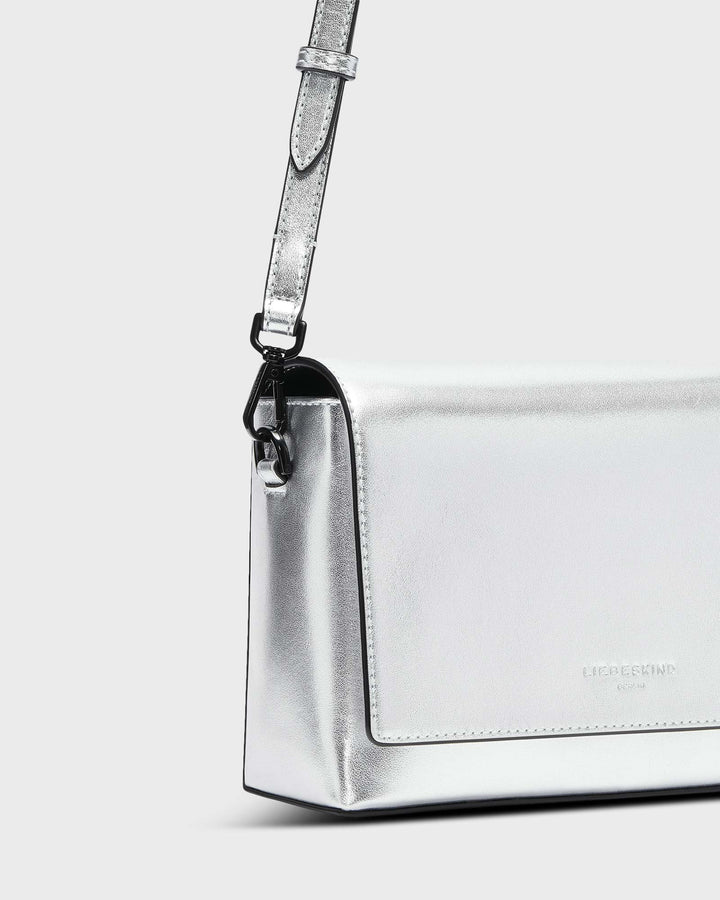 Hilla Crossbody M Silver