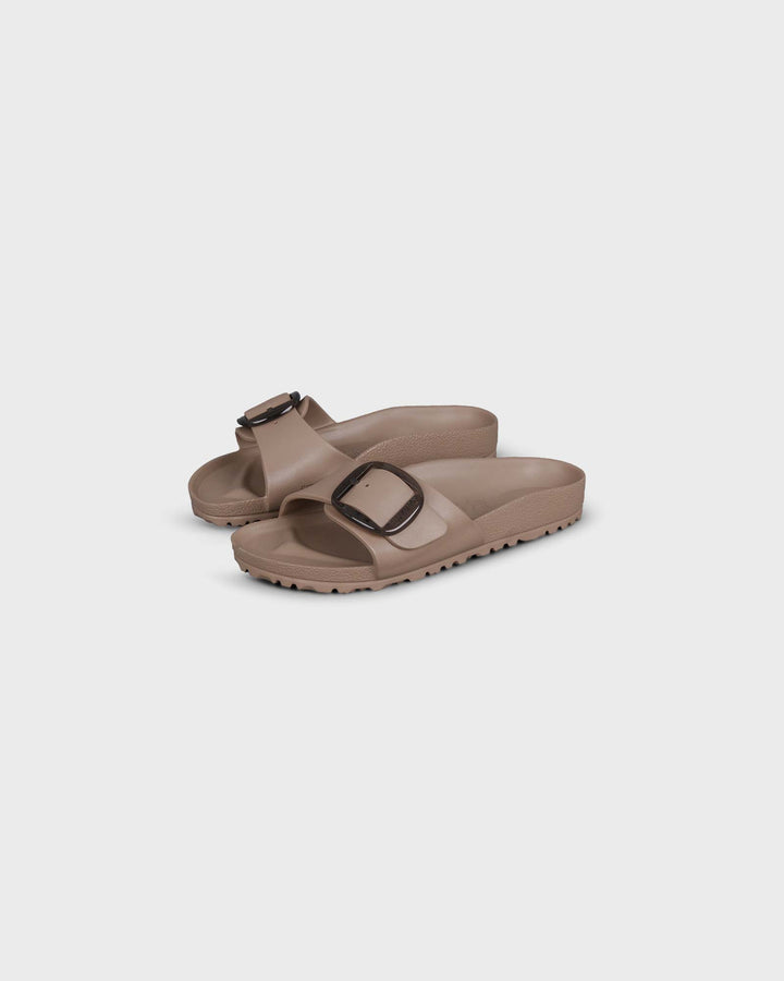 Madrid Big Buckle Eva Gray Taupe