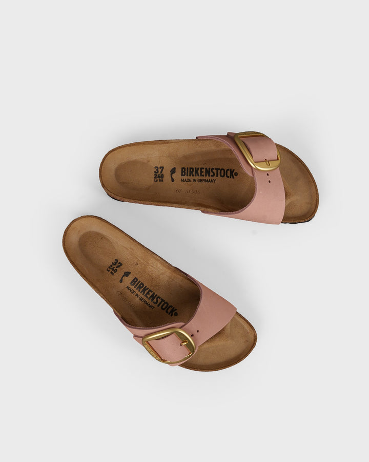 Madrid Big Buckle Nubuk Leather Soft Pink