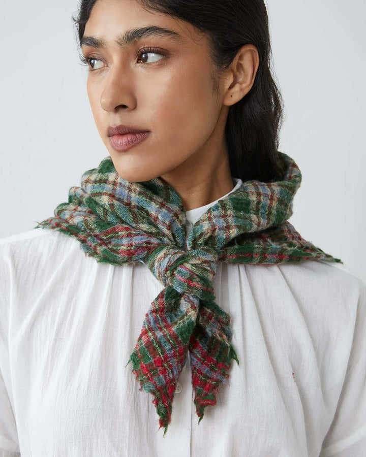 Magda Scarf N°793 Britisch Green