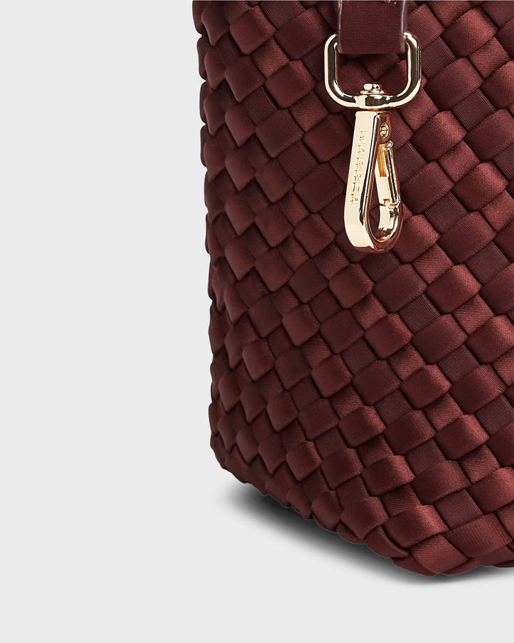 MARREA Handtasche Marrea Midi Inkberry Satin Stripe – Bild 4