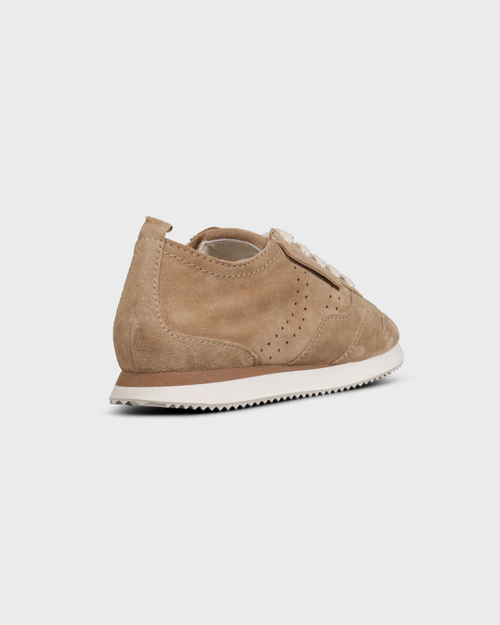 Mui Nuts/White