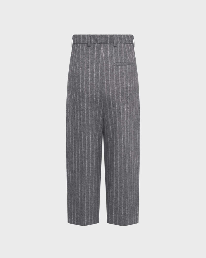 Noa Crop Flannel Chalk Stripe Grey Graphical