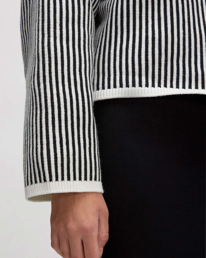 Nohea Jumper Black/White