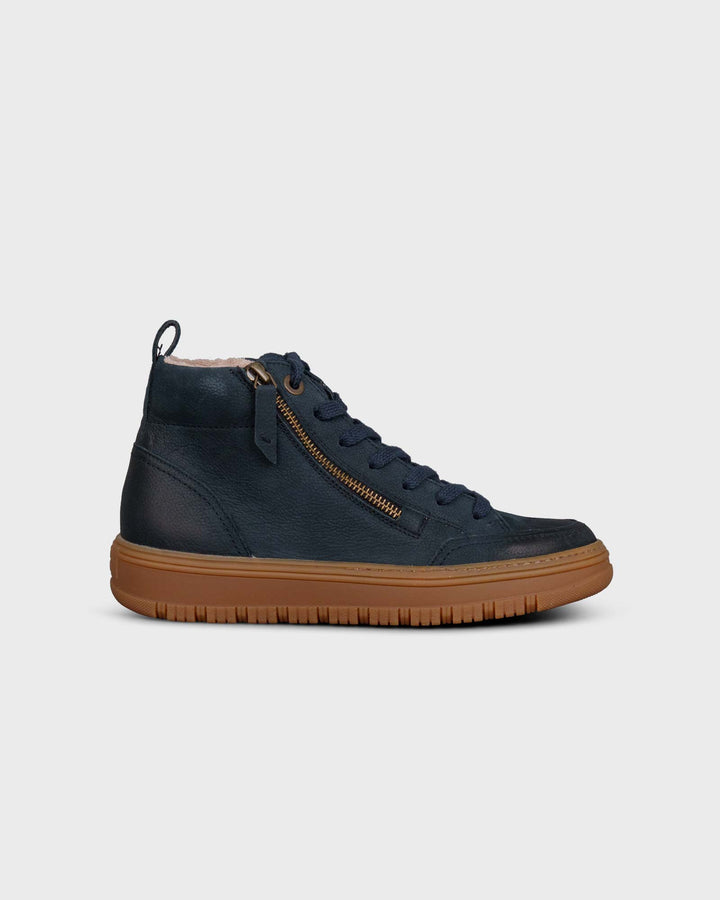 Hightop-Sneaker Space