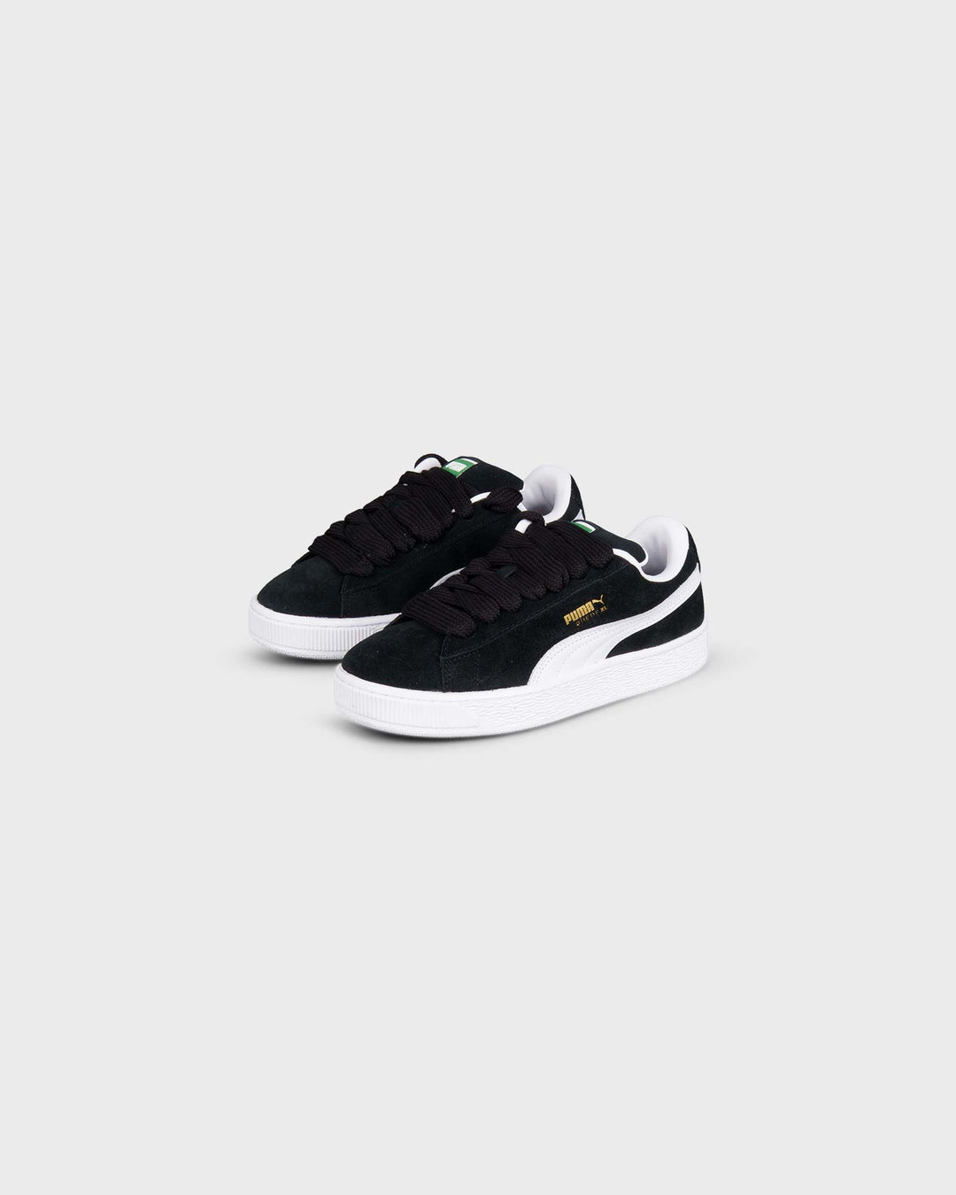 Suede XL Black White