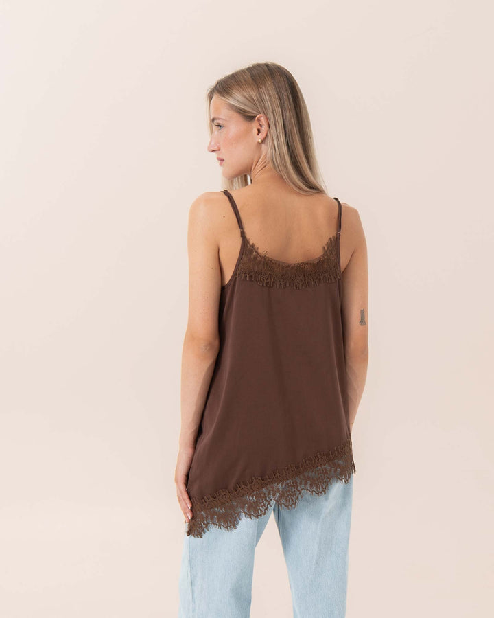 OH APRIL Top Tami Satin Top Dark Brown – Bild 3