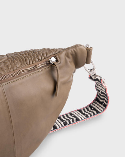ANOKHI Bauchtasche Charlie L Paisley Olive myMEID